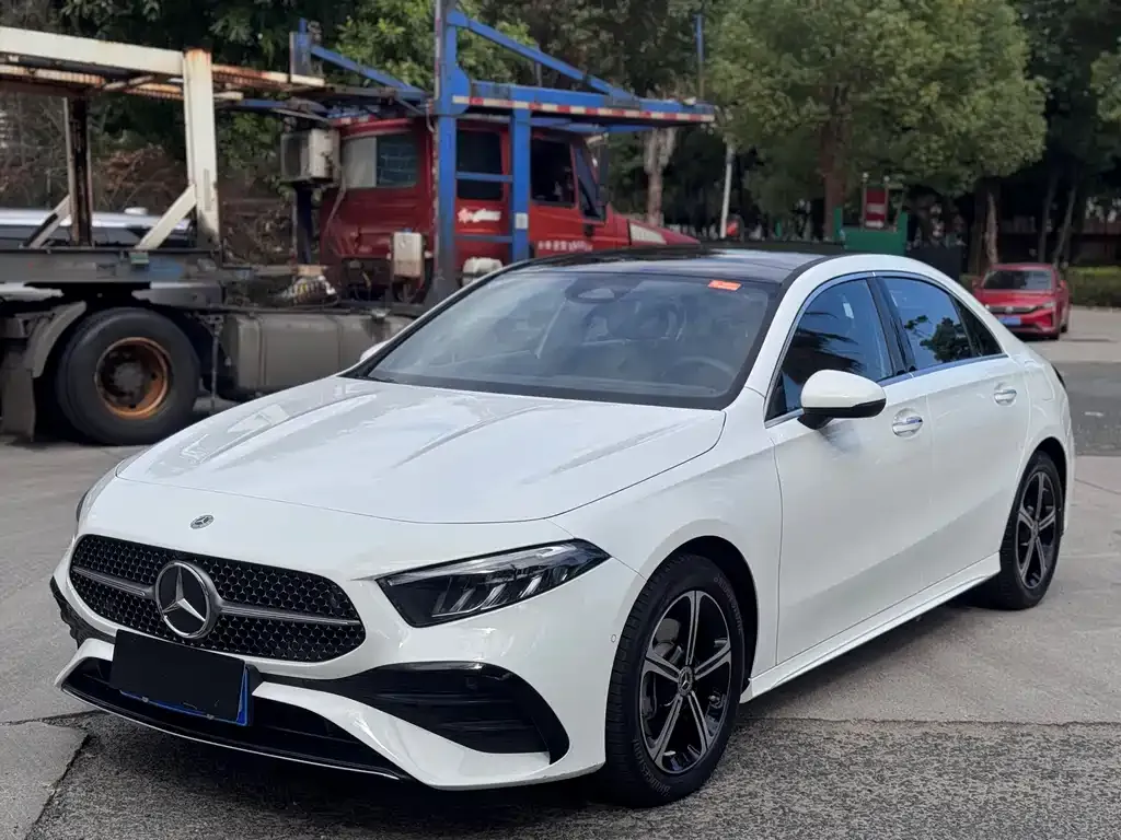 Mercedes-Benz A-Class 2024 из CN, фото 1