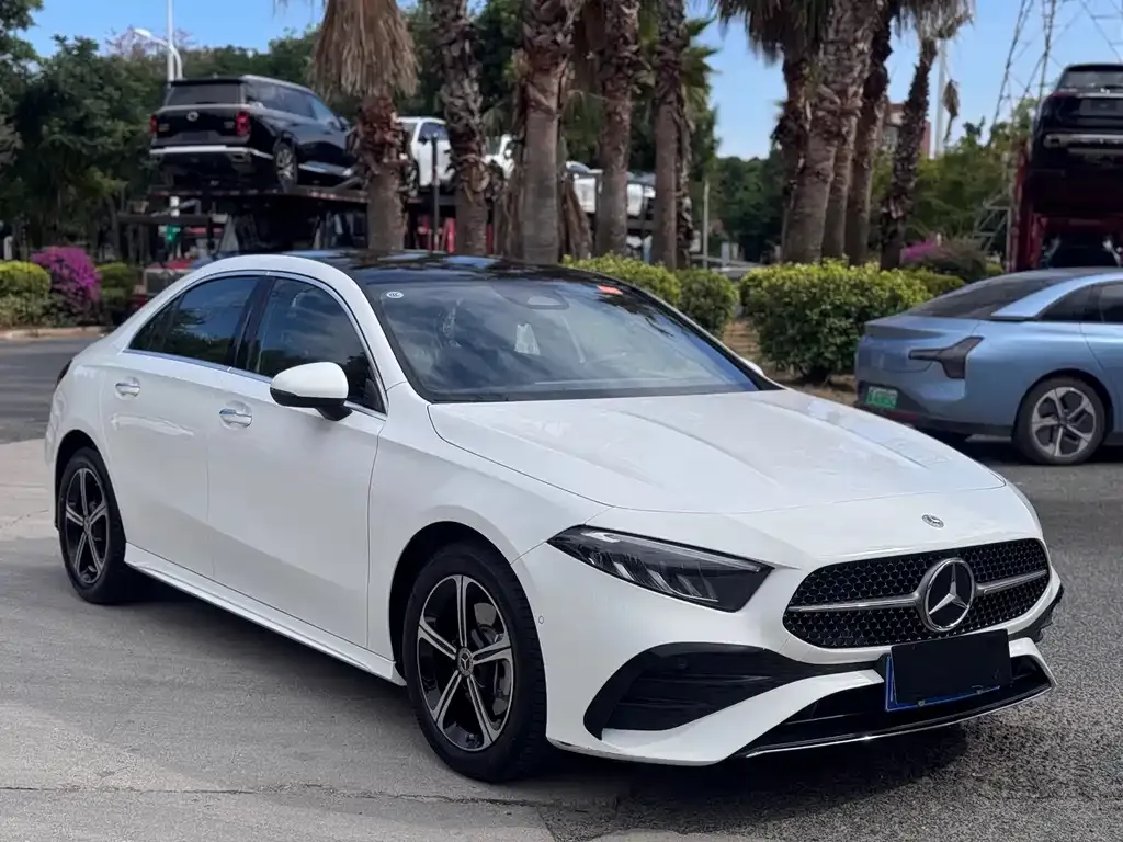 Mercedes-Benz A-Class 2024 из CN, фото 3