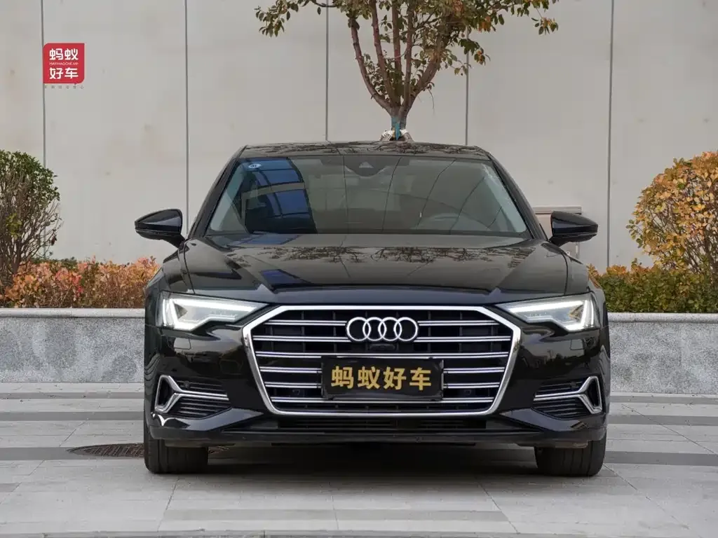 Audi A6L 2023 из CN, фото 2