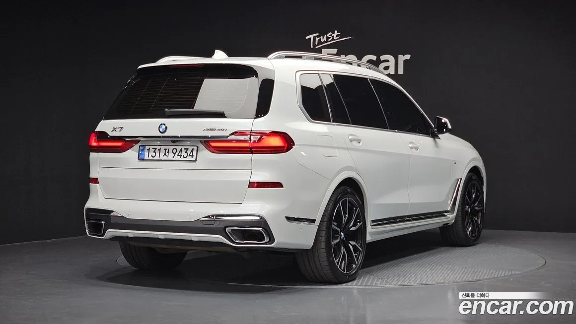 BMW X7 — фото 2