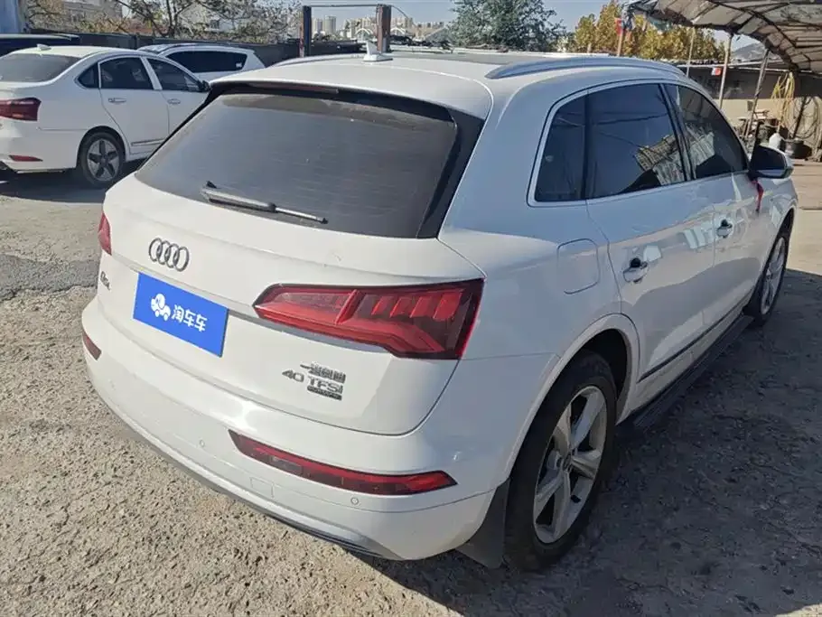 Audi Q5L 2021 из CN, фото 3