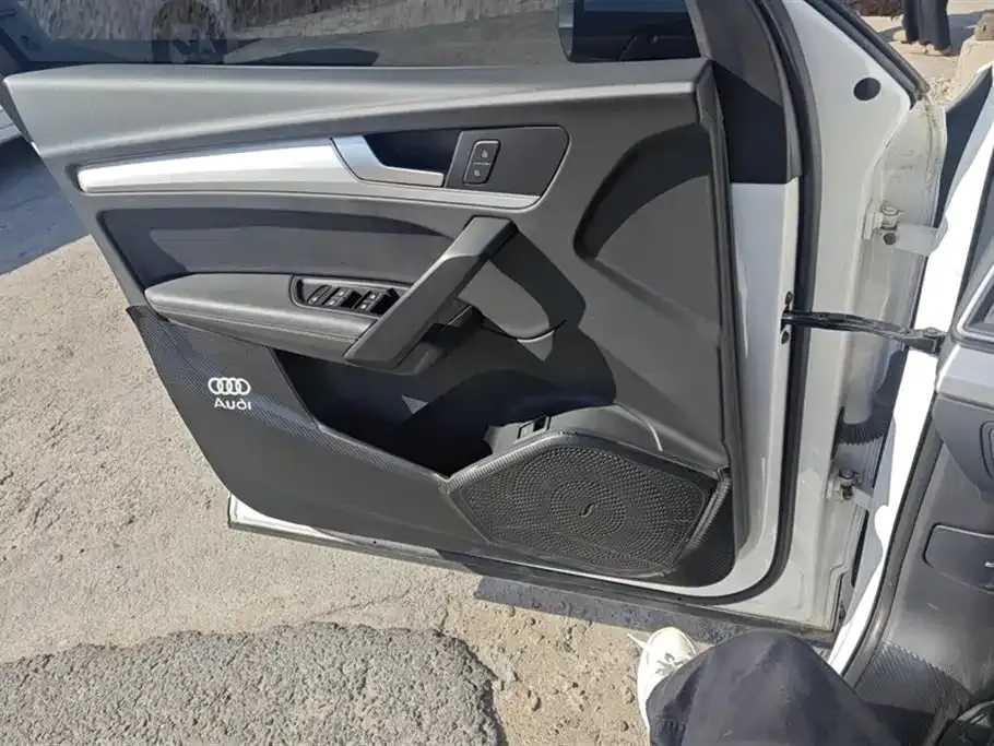 Audi Q5L 2021 из CN, фото 7
