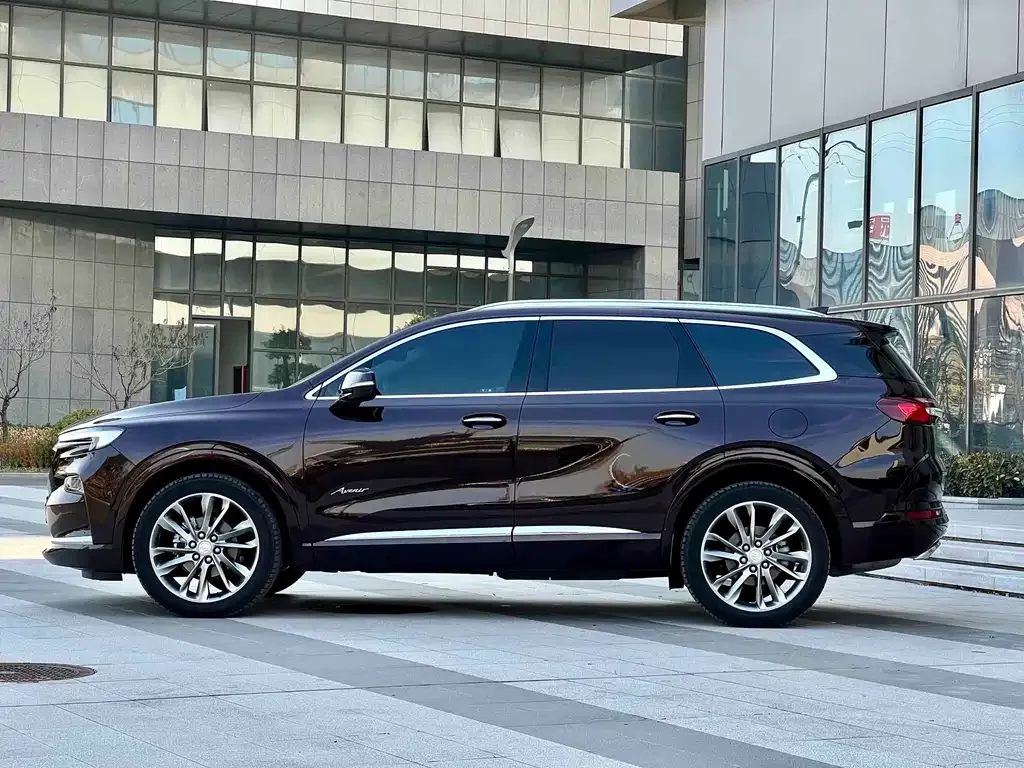 Buick Enclave 2023 из CN, фото 3