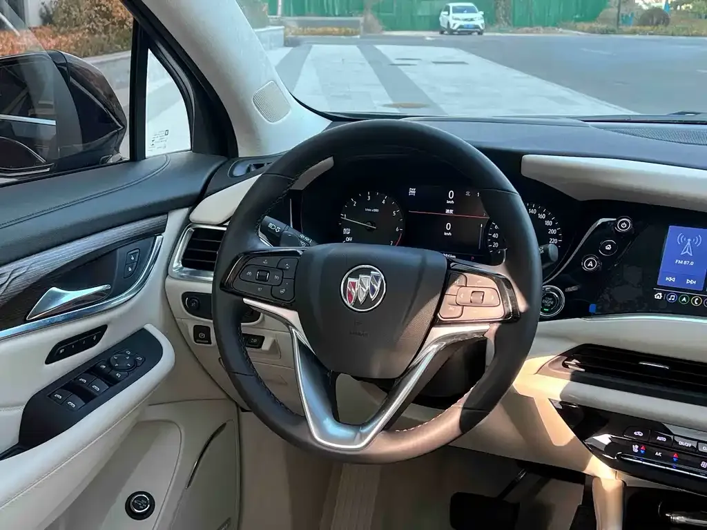 Buick Enclave 2023 из CN, фото 9