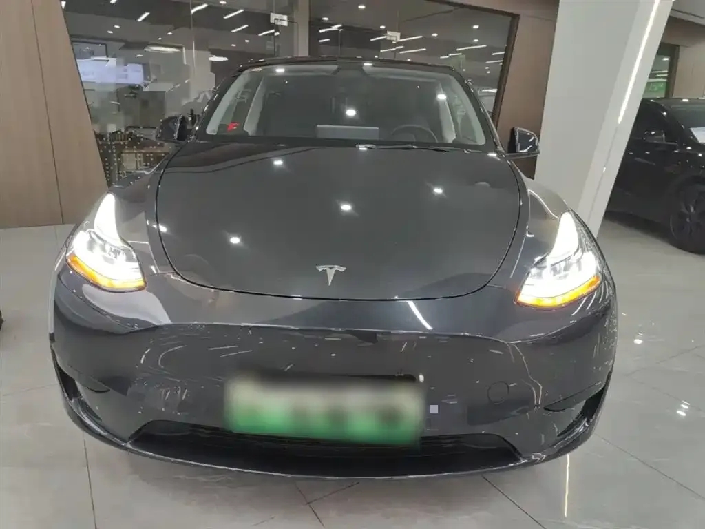 Tesla Model Y 2024 из CN, фото 3