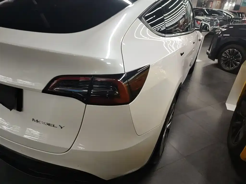 Tesla Model Y 2022 из CN, фото 8