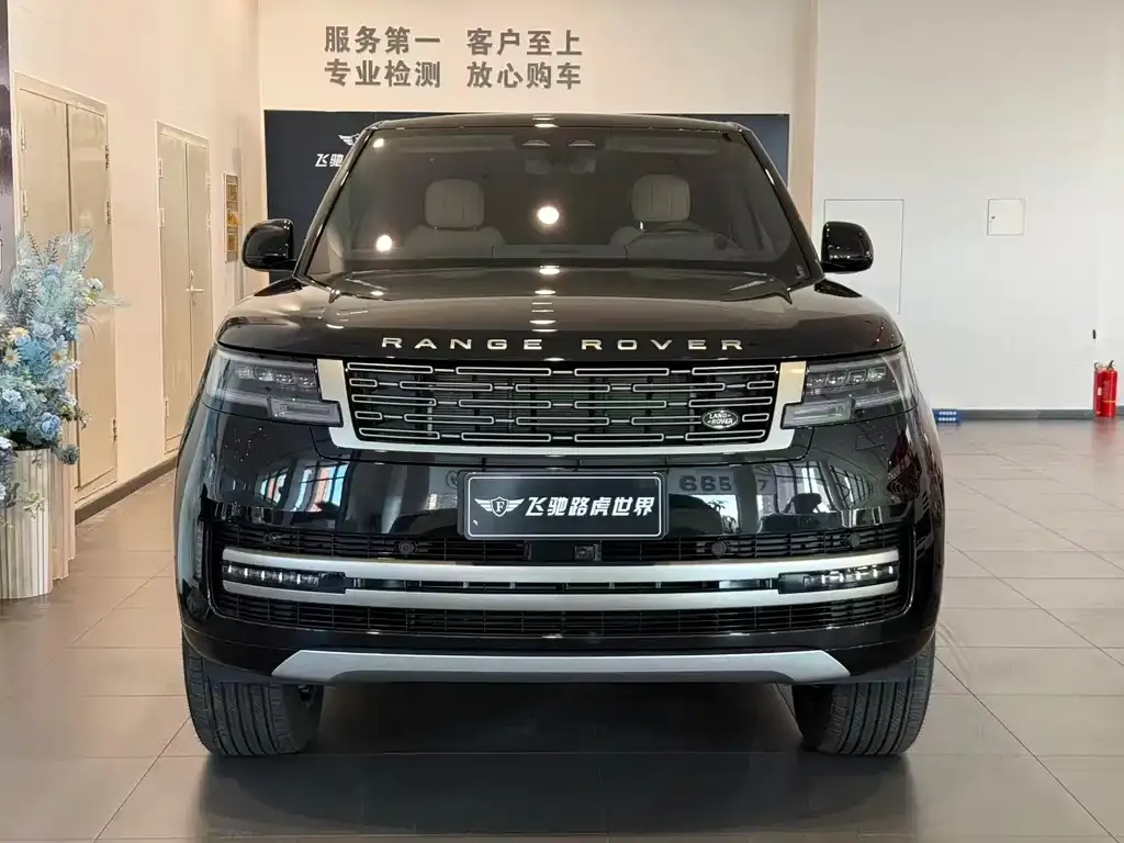 Land Rover Range Rover 2025 из CN, фото 2