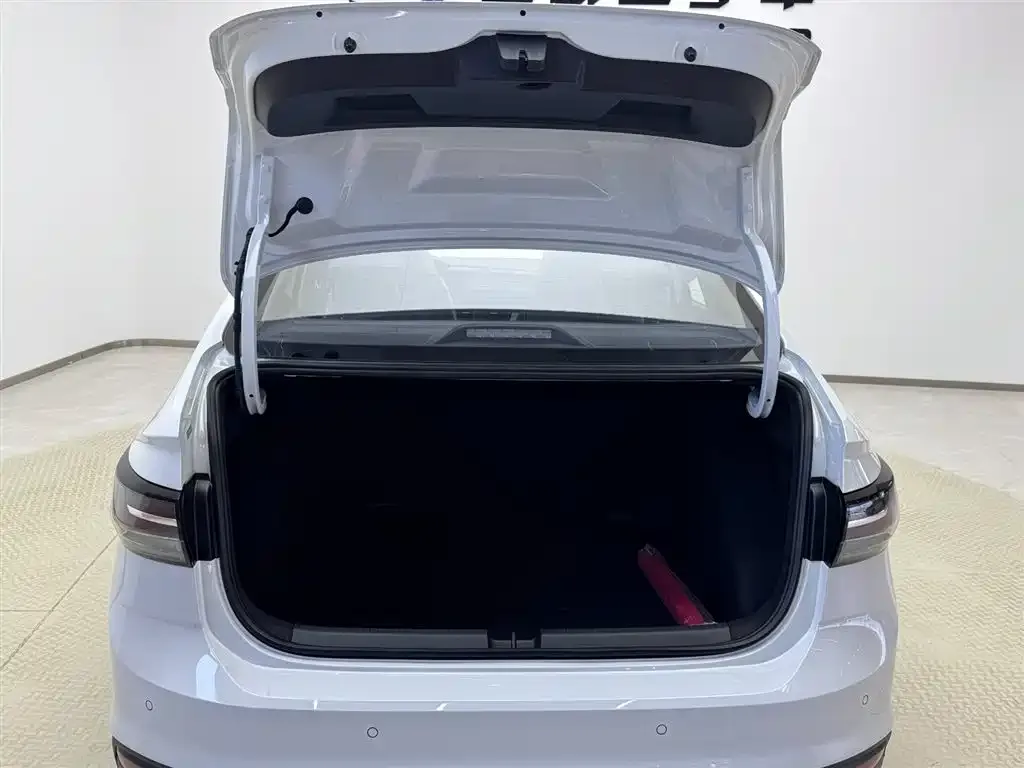 Volkswagen Lavida 2025 из CN, фото 8
