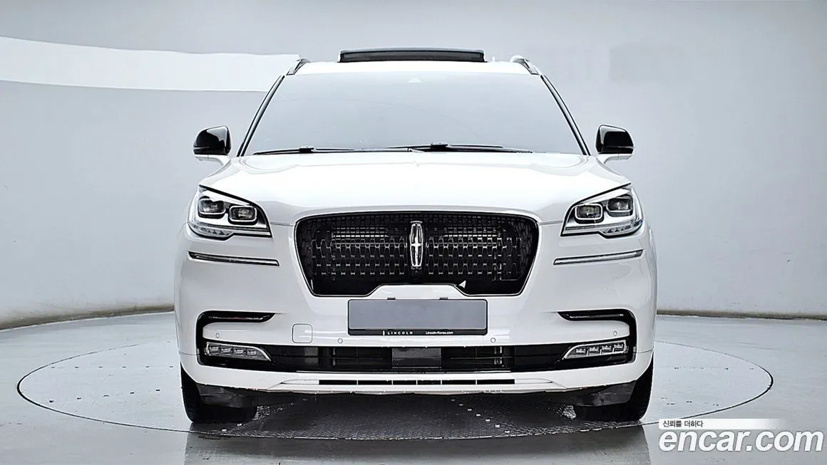 Lincoln Aviator 2023 из KR, фото 3