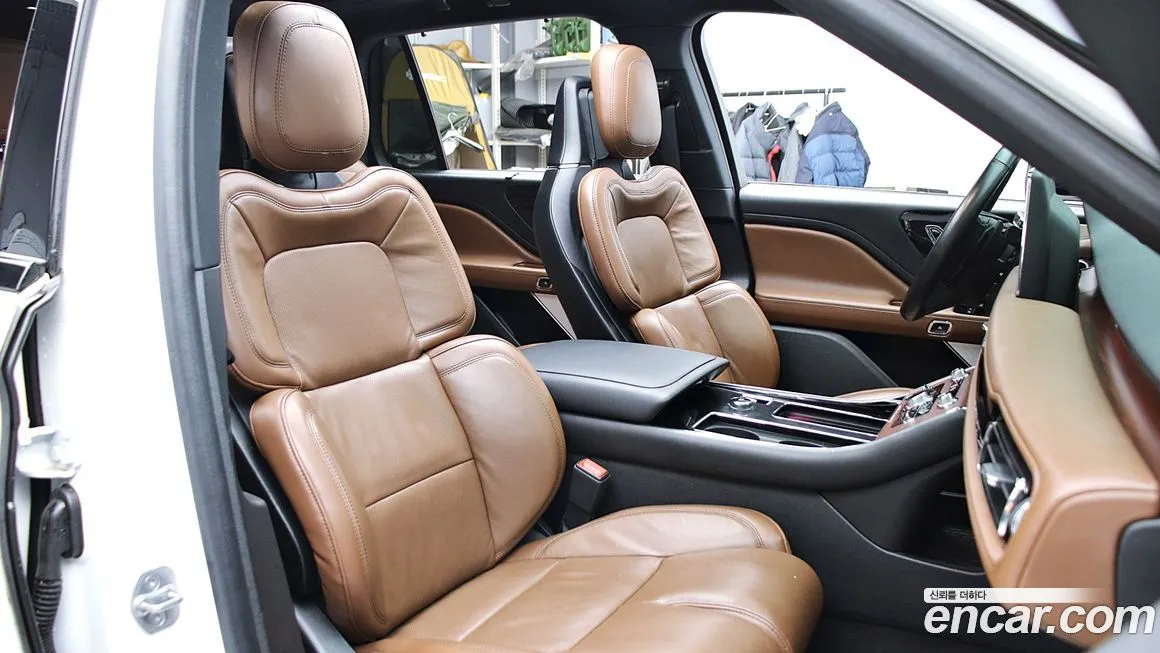 Lincoln Aviator 2023 из KR, фото 8
