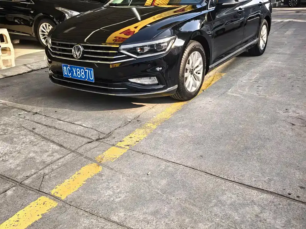 Volkswagen Magotan 2022 из CN, фото 2