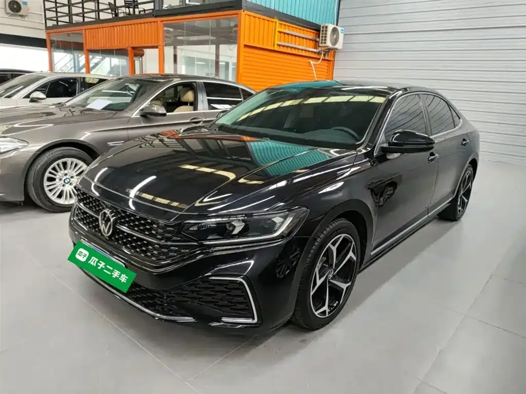 Volkswagen Passat 2024 из CN, фото 2