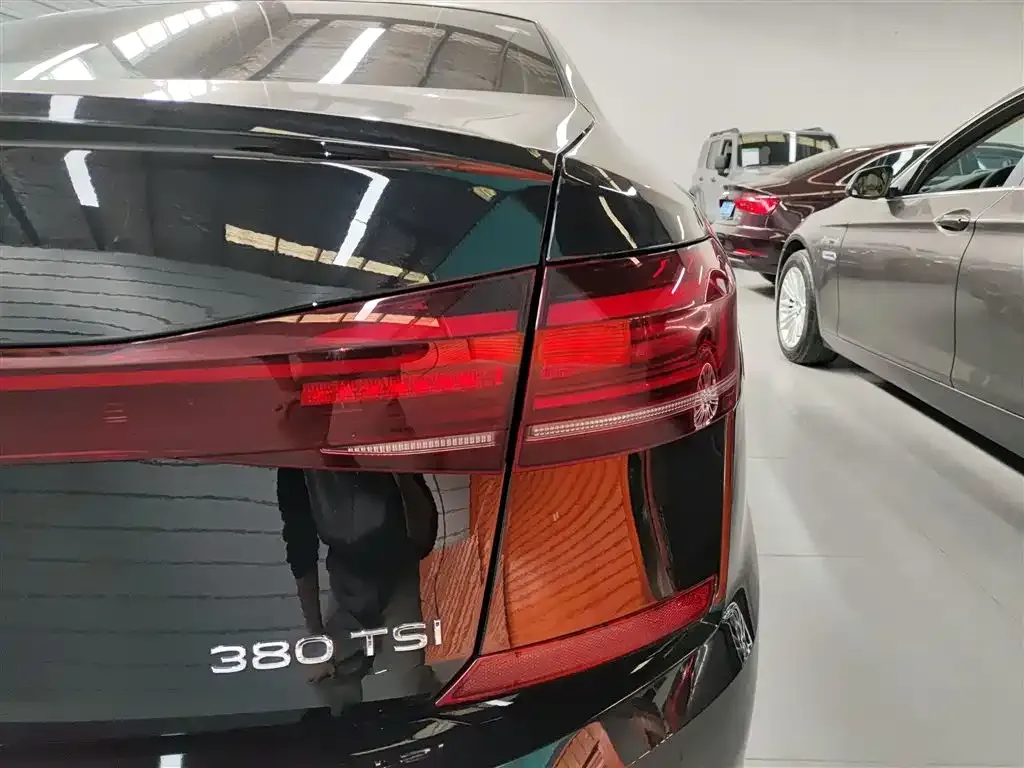 Volkswagen Passat 2024 из CN, фото 8