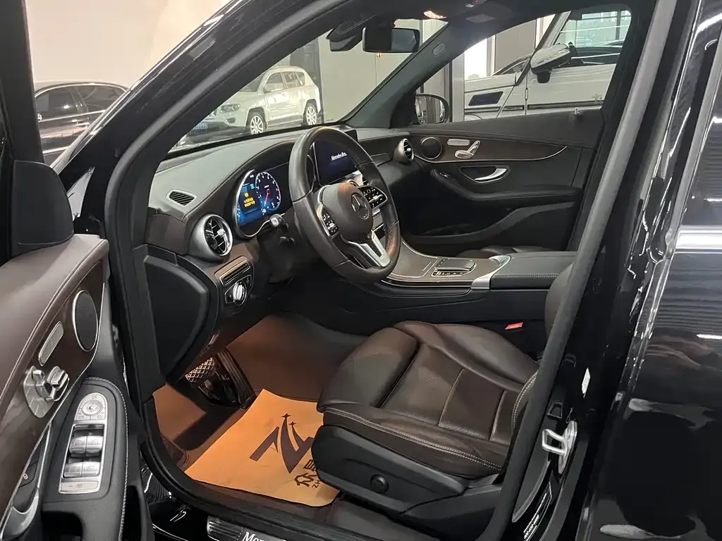 Mercedes-Benz GLC 2021 из CN, фото 8