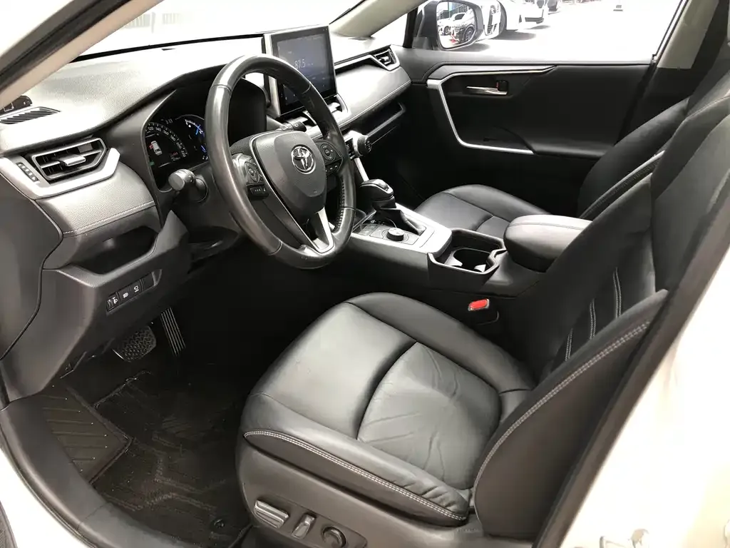 Toyota RAV4 2022 из CN, фото 8