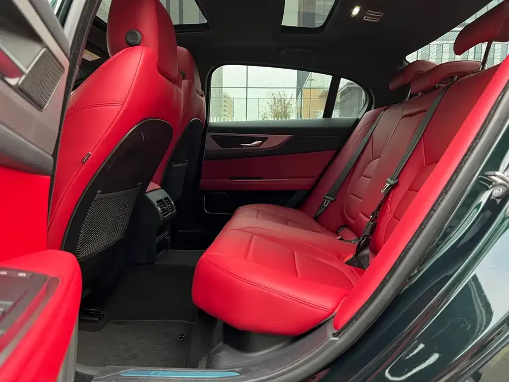 Jaguar XEL 2023 из CN, фото 7
