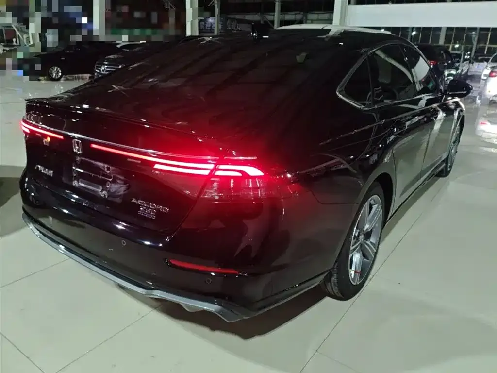 Honda Accord 2024 из CN, фото 7