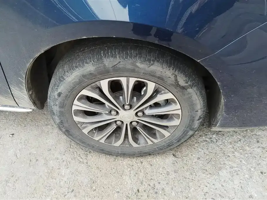 Buick GL8 2023 из CN, фото 6