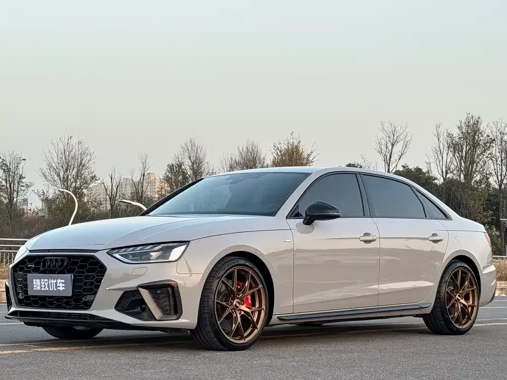 Audi A4L 2023 из CN, фото 1