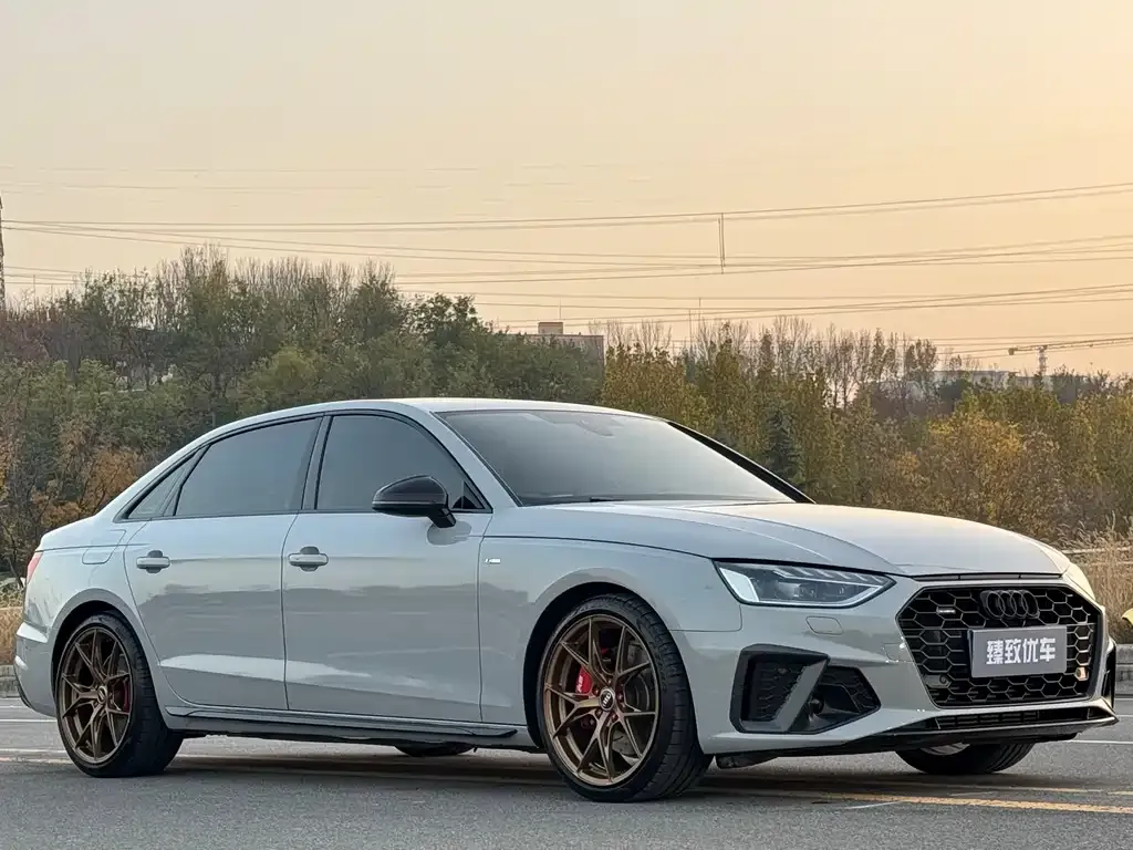 Audi A4L 2023 из CN, фото 3