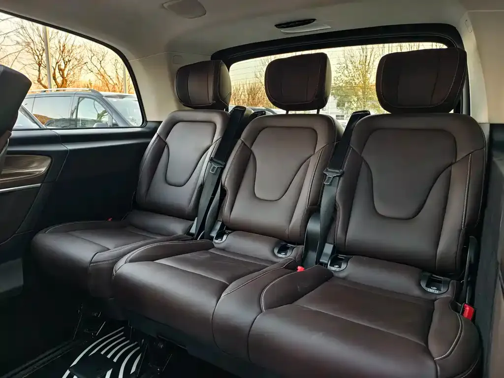 Mercedes-Benz V-Class 2024 из CN, фото 9