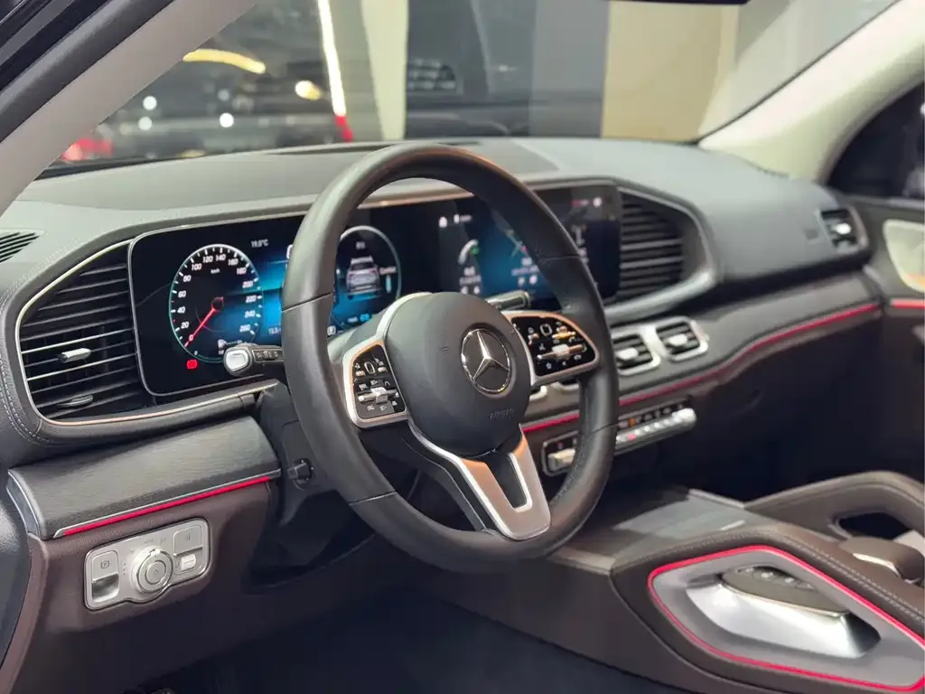 Mercedes-Benz GLE — фото 9
