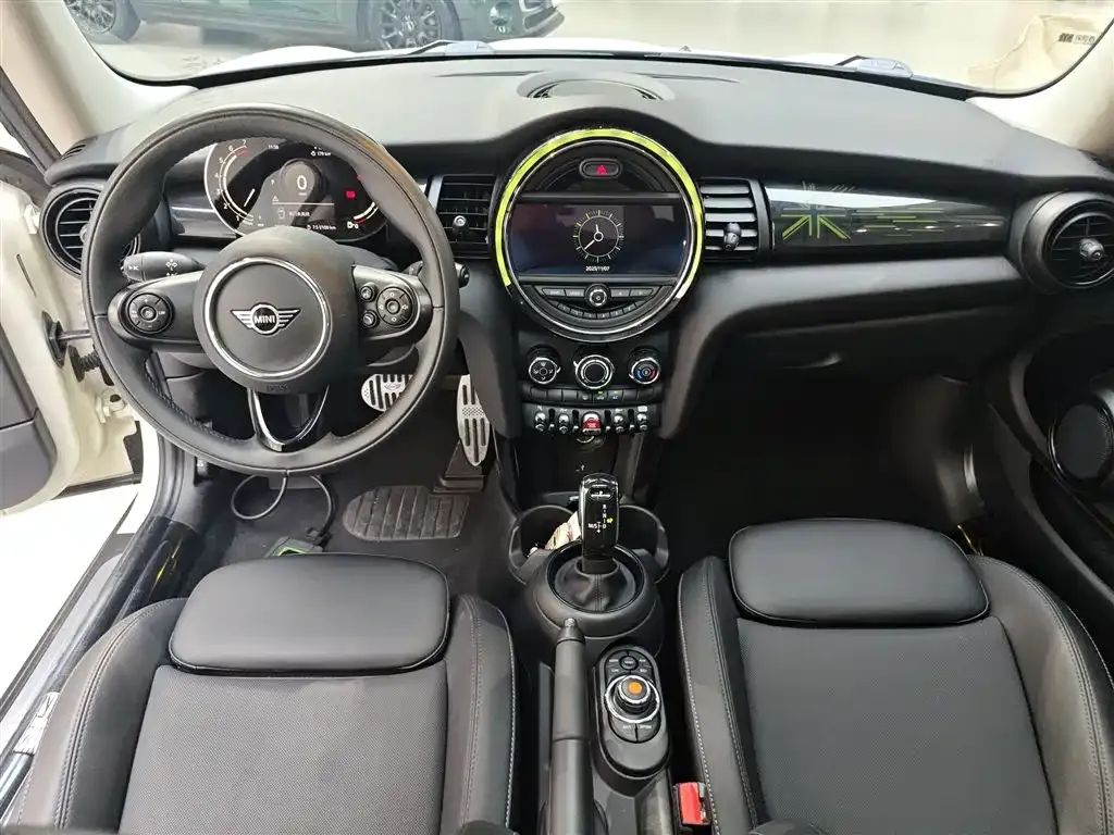MINI Cooper (3-door) 2021 из CN, фото 10
