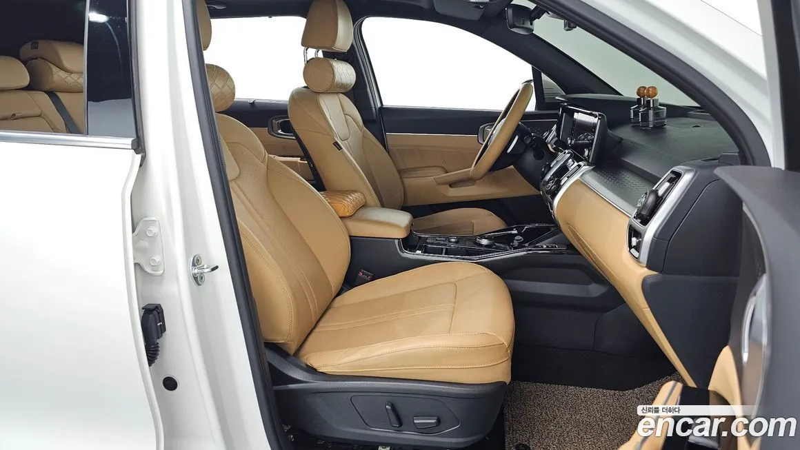 Kia Sorento — фото 10