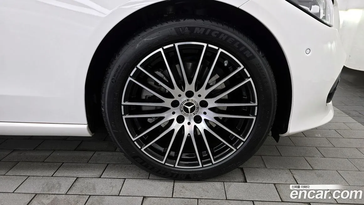 Mercedes-Benz C-Class 2024 из KR, фото 5