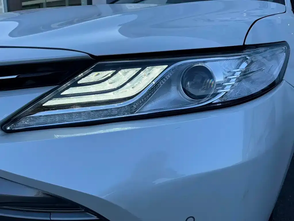 Toyota Camry 2021 из CN, фото 5