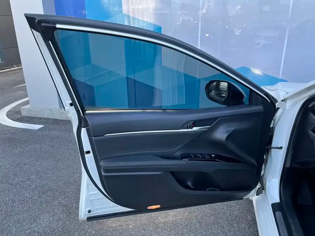 Toyota Camry 2021 из CN, фото 6
