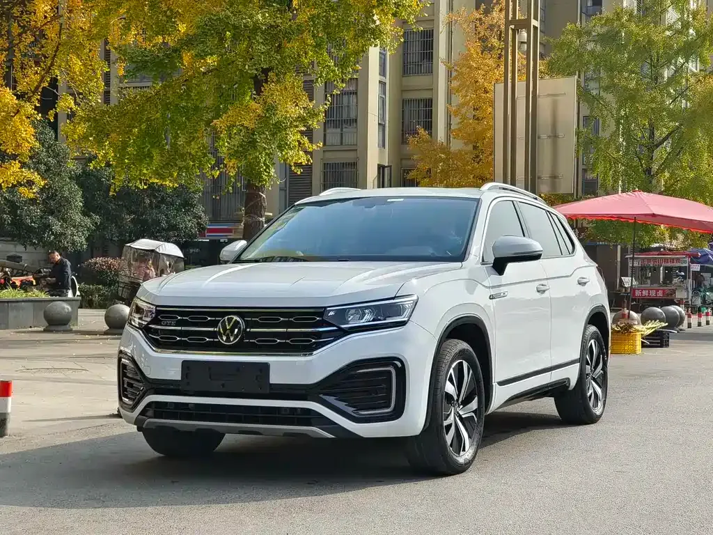 Volkswagen GTE PHEV 2022 из CN, фото 1