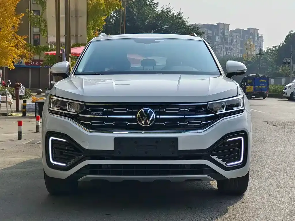 Volkswagen GTE PHEV 2022 из CN, фото 2