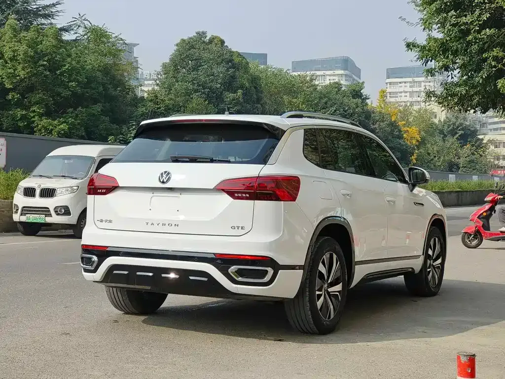 Volkswagen GTE PHEV 2022 из CN, фото 5