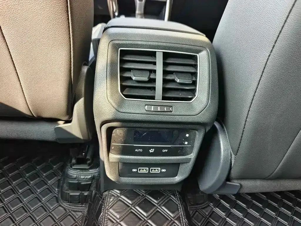 Volkswagen GTE PHEV 2022 из CN, фото 7