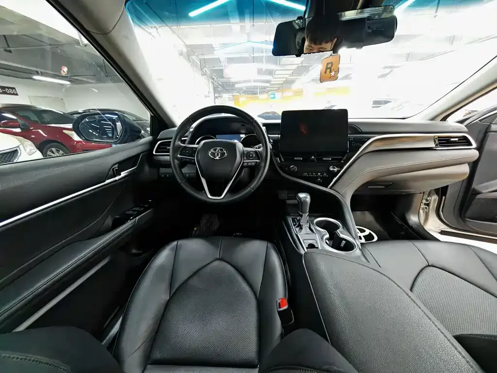 Toyota Camry 2022 из CN, фото 5