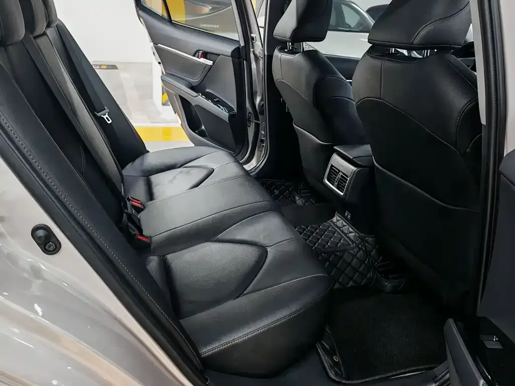 Toyota Camry 2022 из CN, фото 9