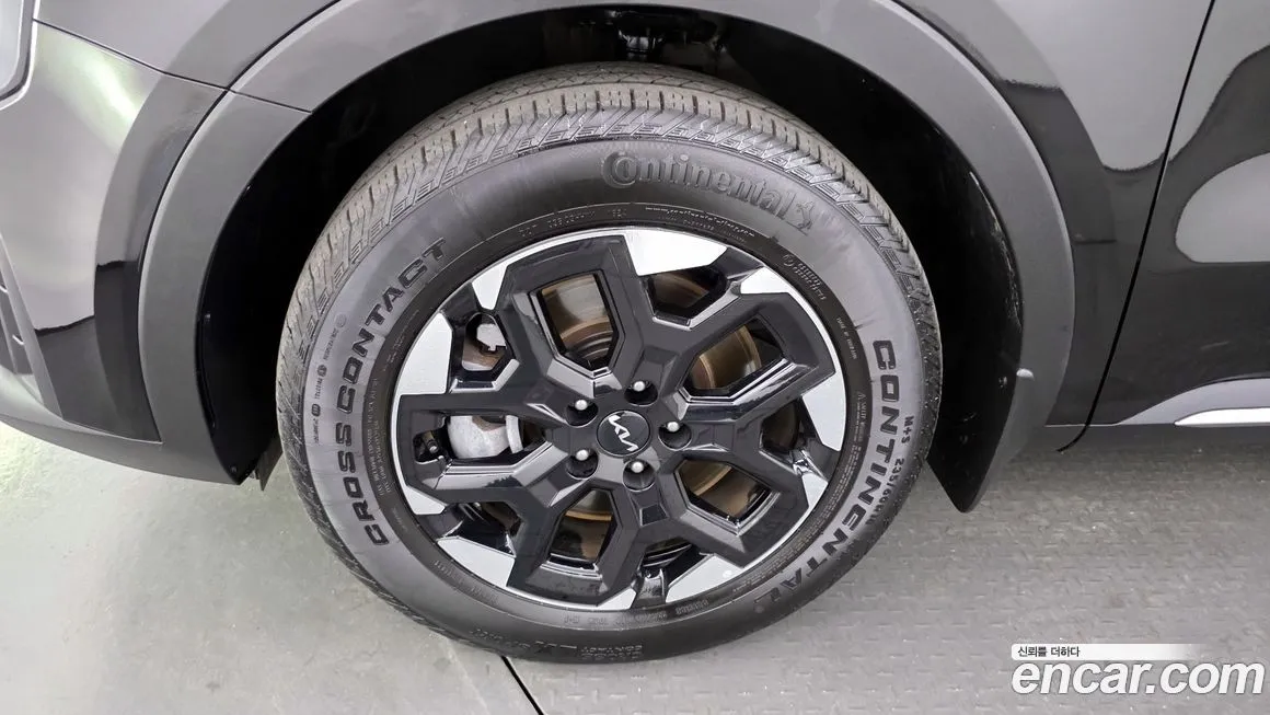 Kia Sorento — фото 5