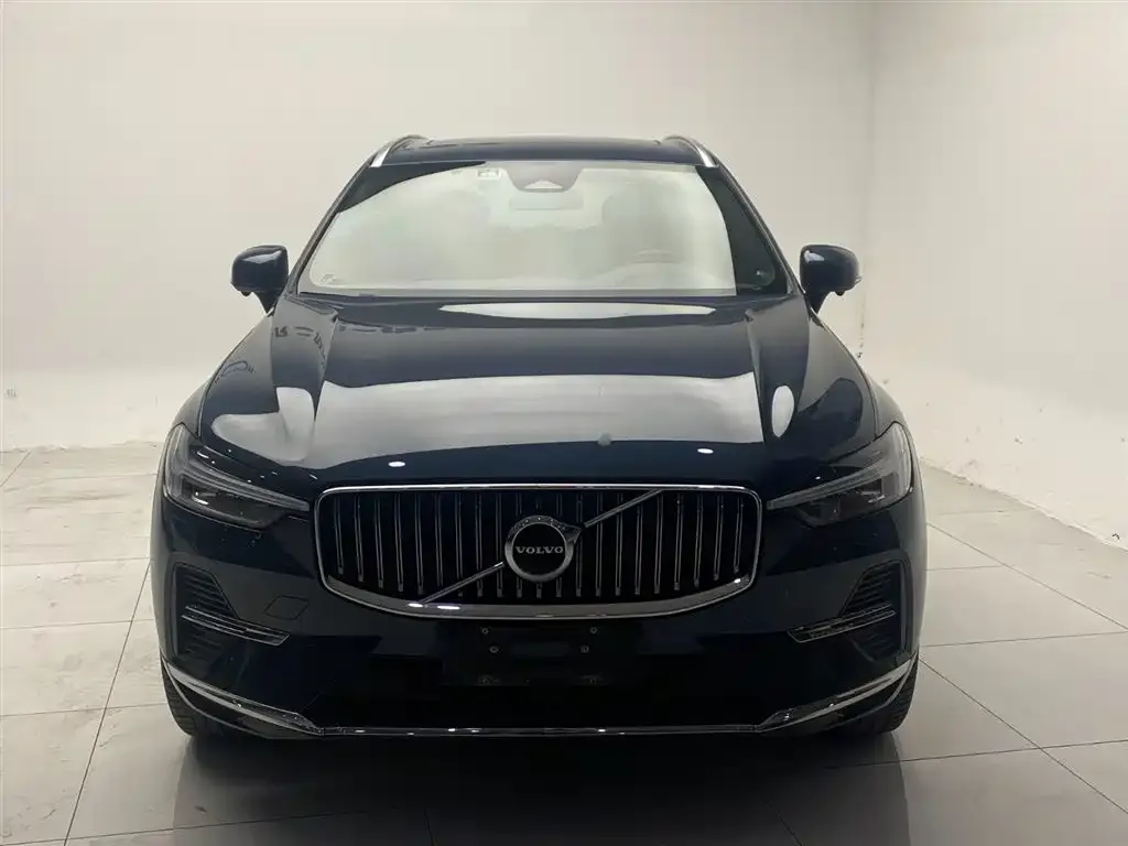 Volvo XC60 2023 из CN, фото 2