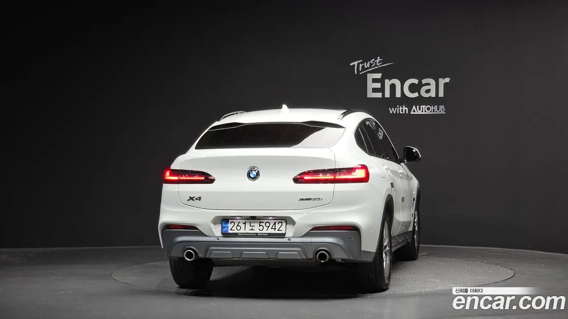 BMW X4 — фото 4