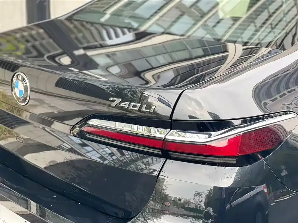 BMW 7 Series 2025 из CN, фото 8
