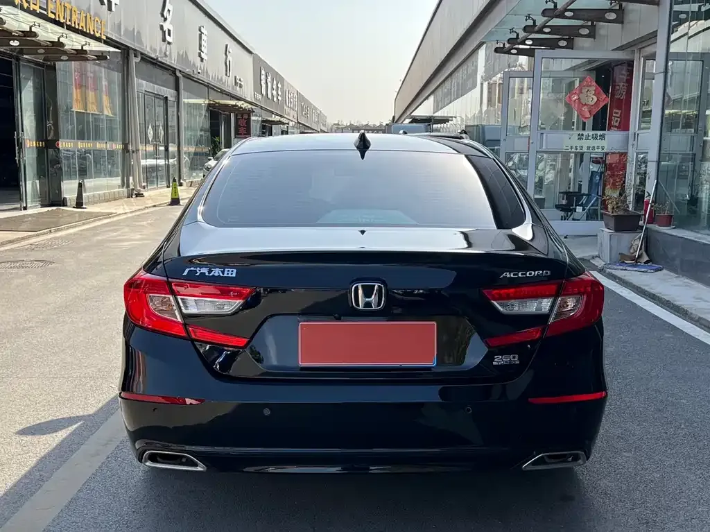 Honda Accord — фото 5