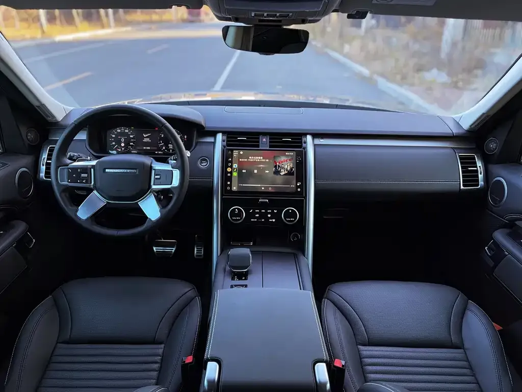 Land Rover Discovery 2023 из CN, фото 5