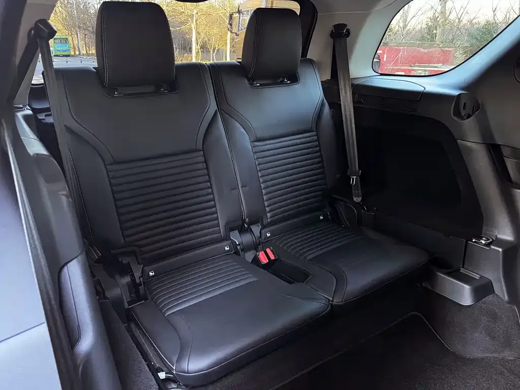 Land Rover Discovery 2023 из CN, фото 7