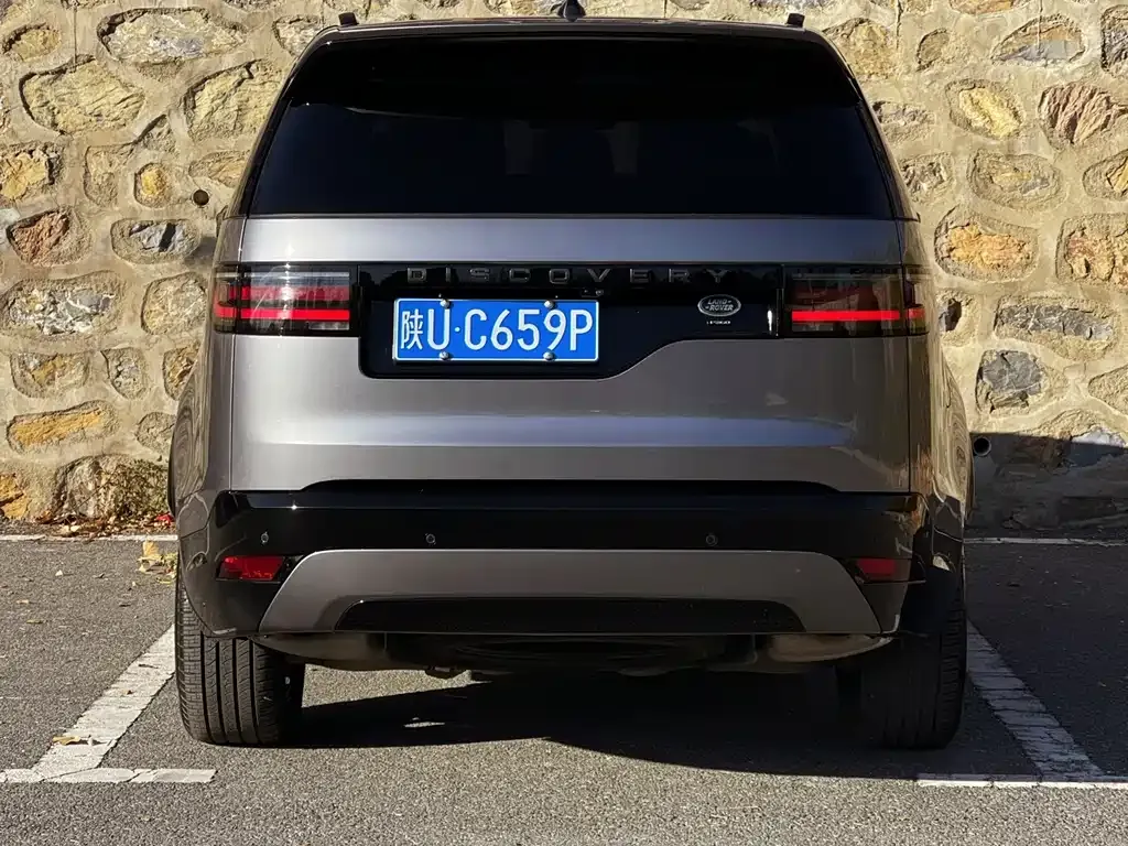 Land Rover Discovery 2023 из CN, фото 9