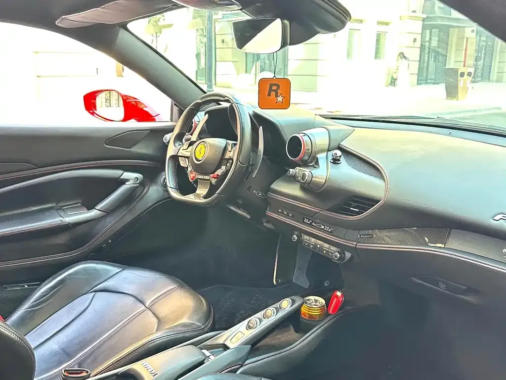 Ferrari F8 — фото 8