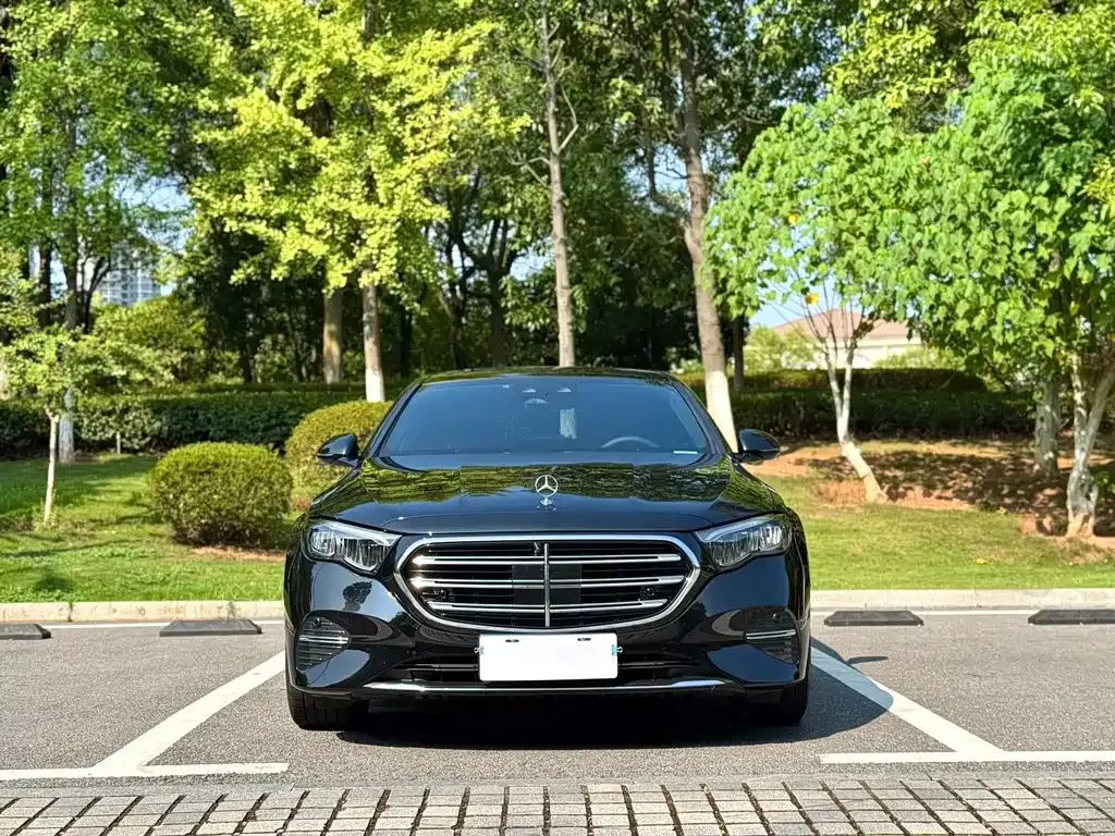 Mercedes-Benz E-Class 2024 из CN, фото 2
