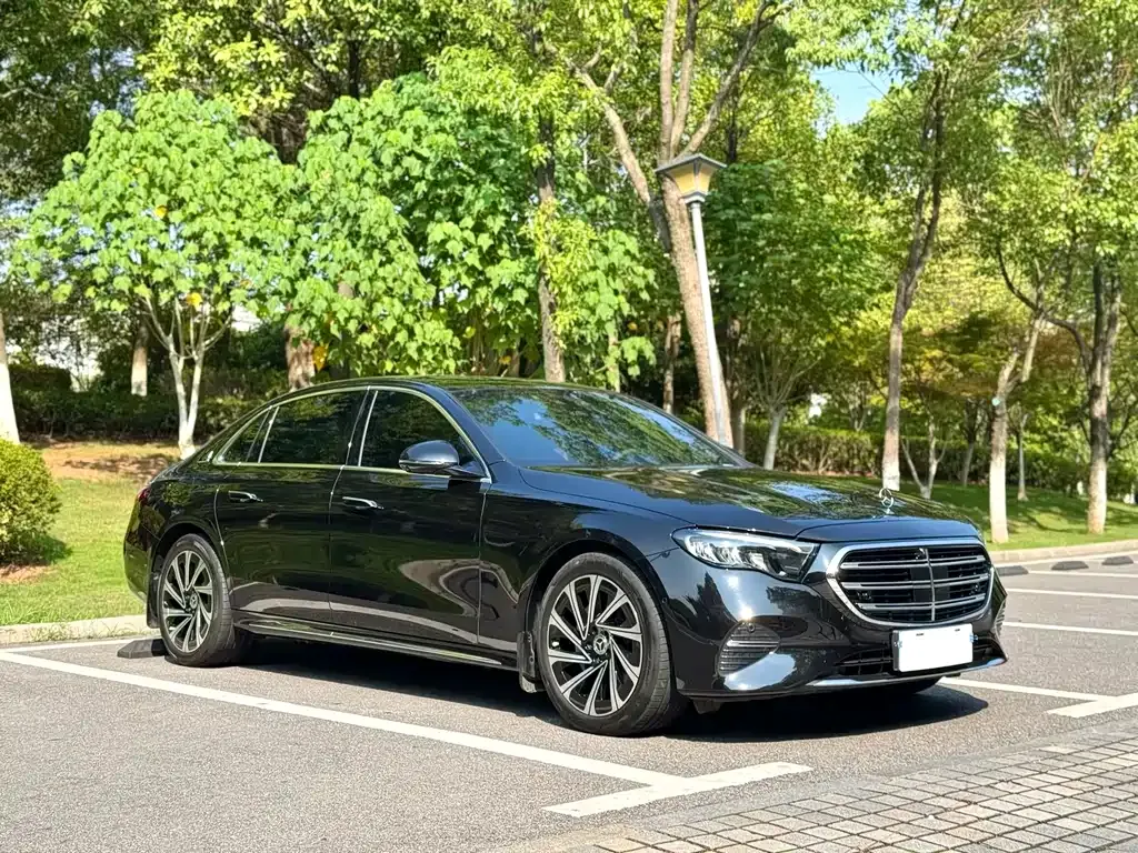 Mercedes-Benz E-Class 2024 из CN, фото 3