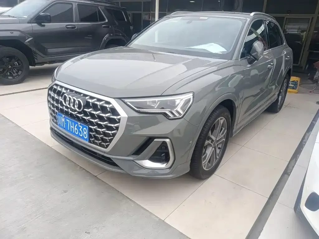 Audi Q3 2024 из CN, фото 1