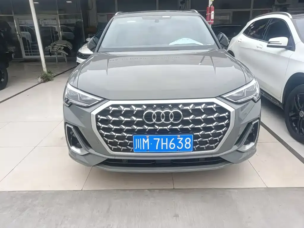 Audi Q3 2024 из CN, фото 3